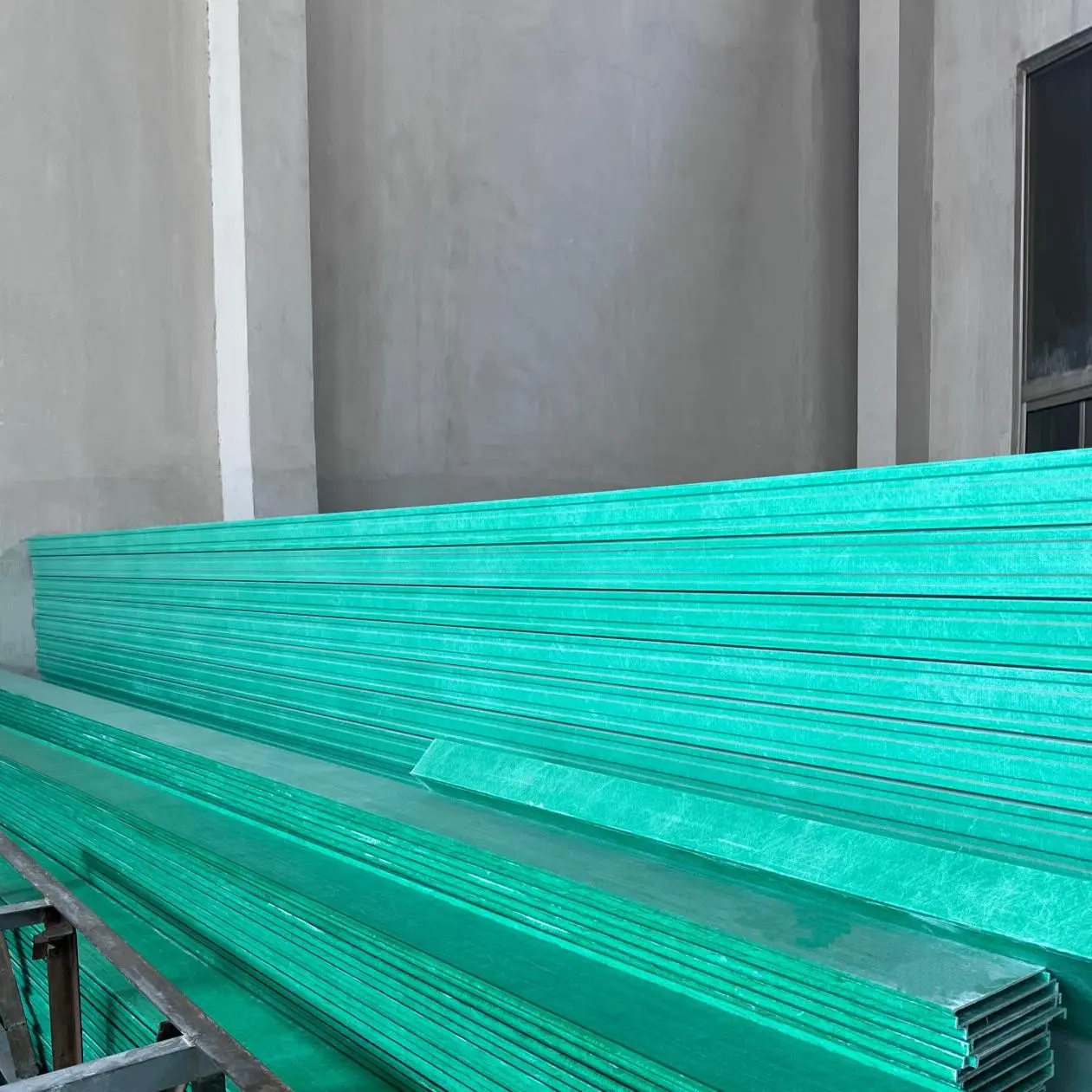 stainless cable tray2.jpg